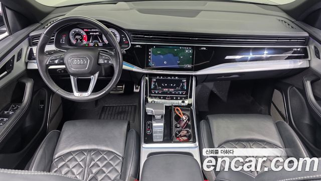 Audi Q8 2021