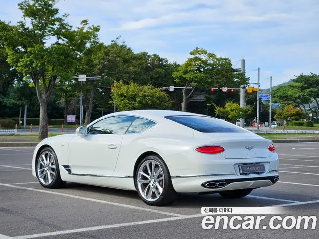 Bentley Continental 2022