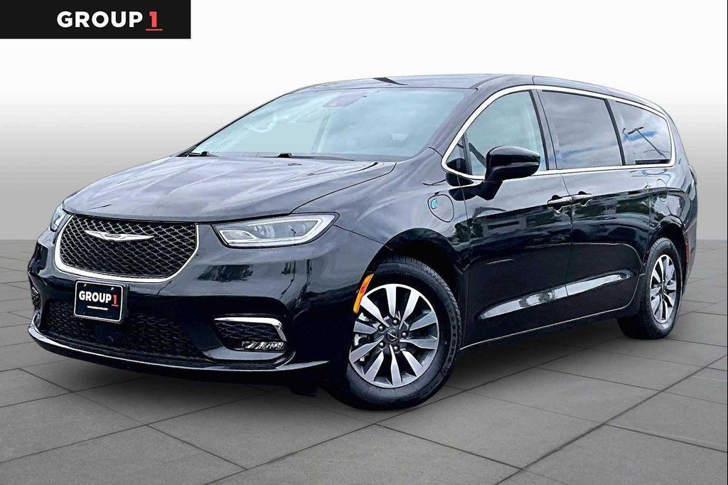 Chrysler Pacifica 2023