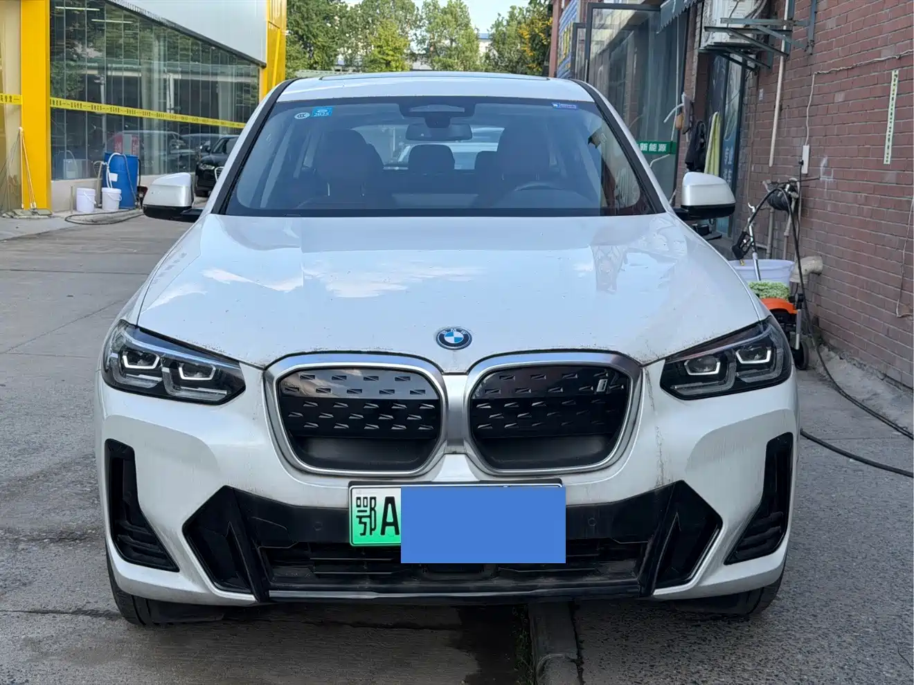 BMW iX3 2023