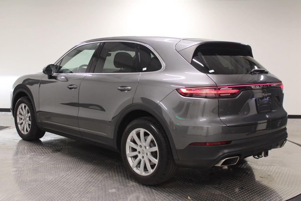 Porsche Cayenne 2021