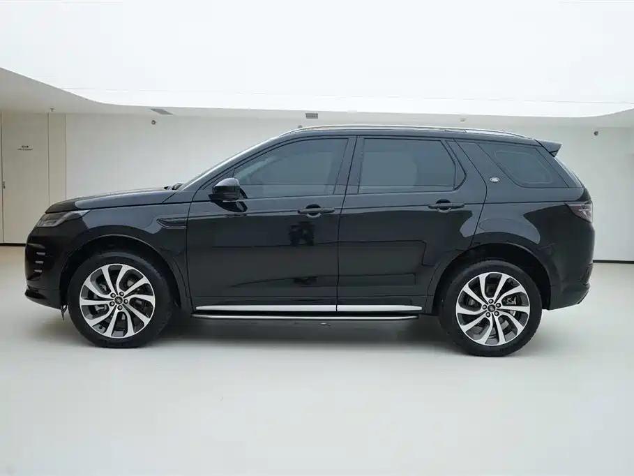 Land Rover Discovery Sport 2024