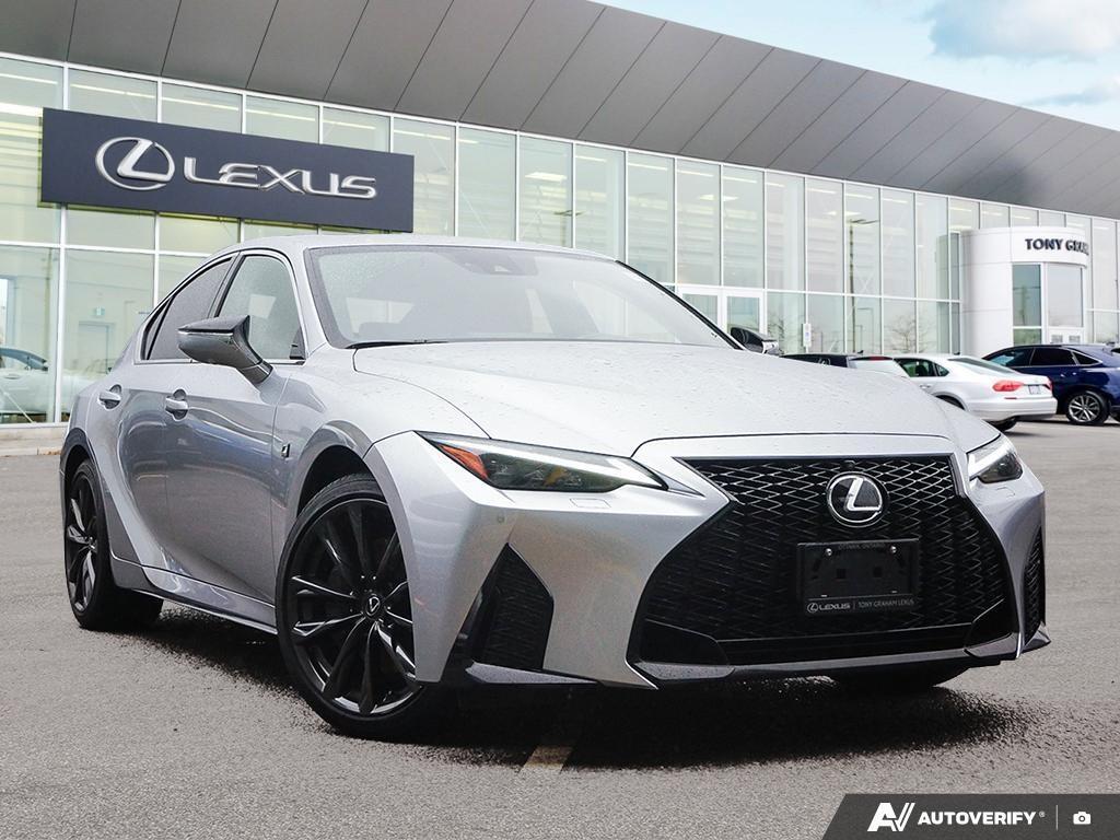 Lexus IS 300 2024