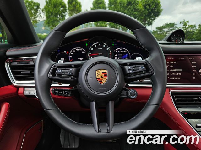 Porsche Panamera 2022
