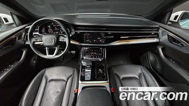Audi Q8 2021