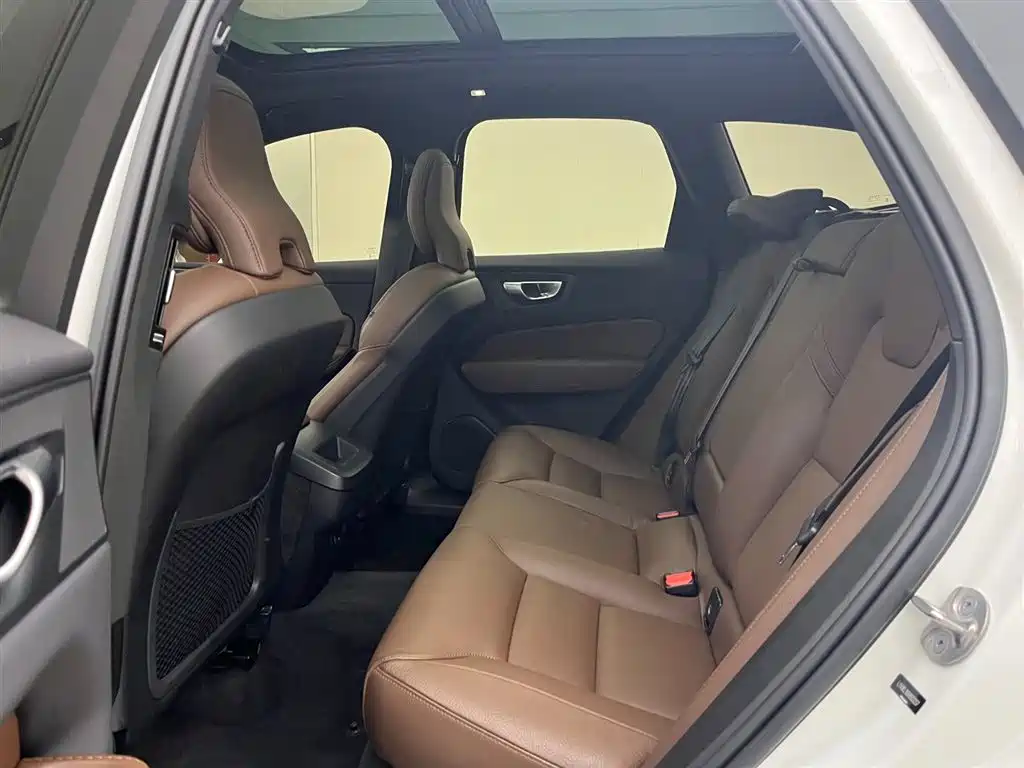 Volvo XC60 2024
