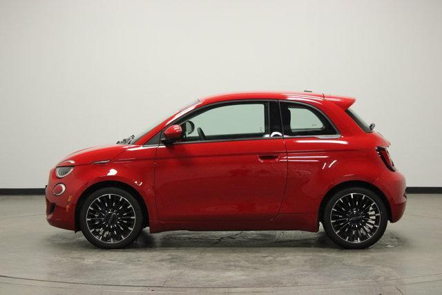 Fiat 500E 2024