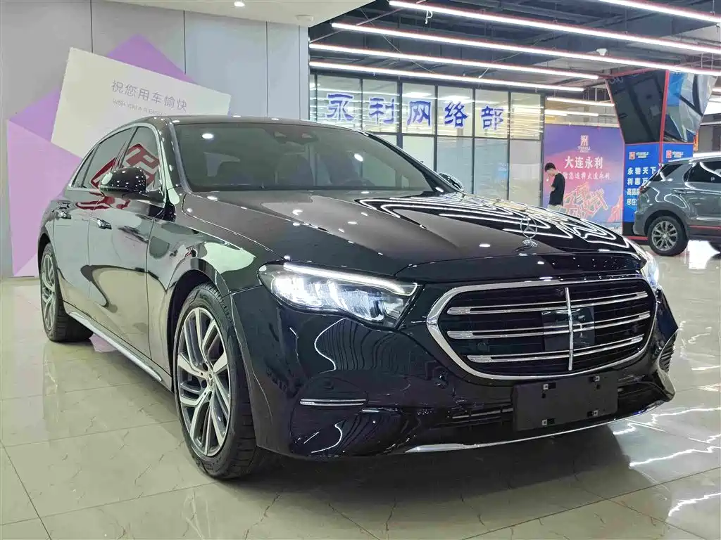 Mercedes-Benz E-Класс 2025