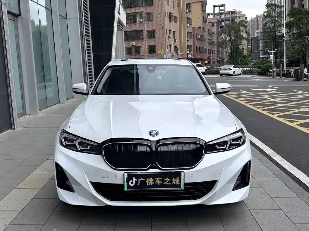 BMW i3 2024