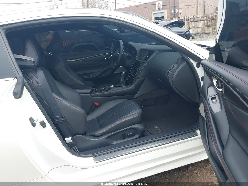 Infiniti Q60 2022