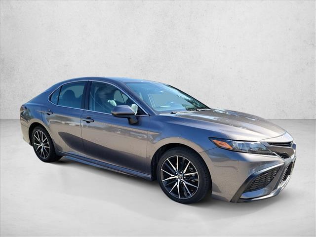 Toyota Camry 2021