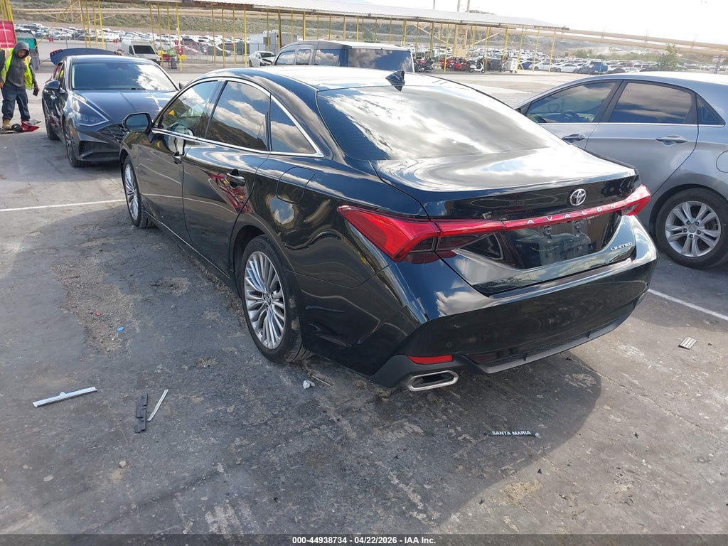 Toyota Avalon 2022