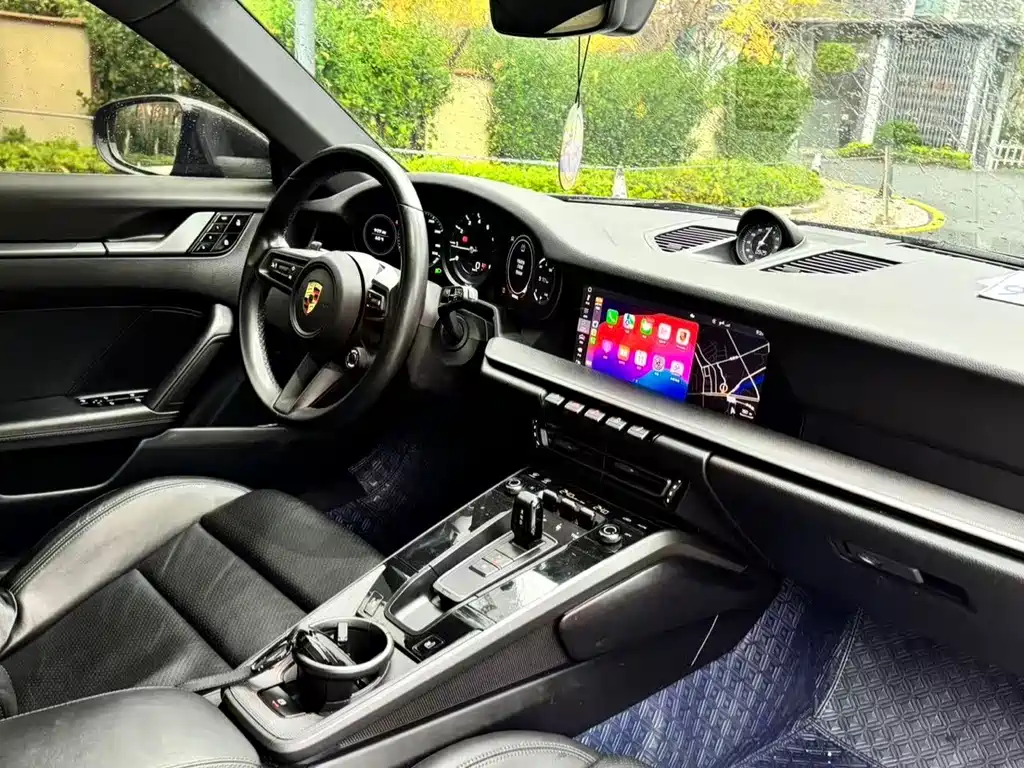 Porsche 911 2020
