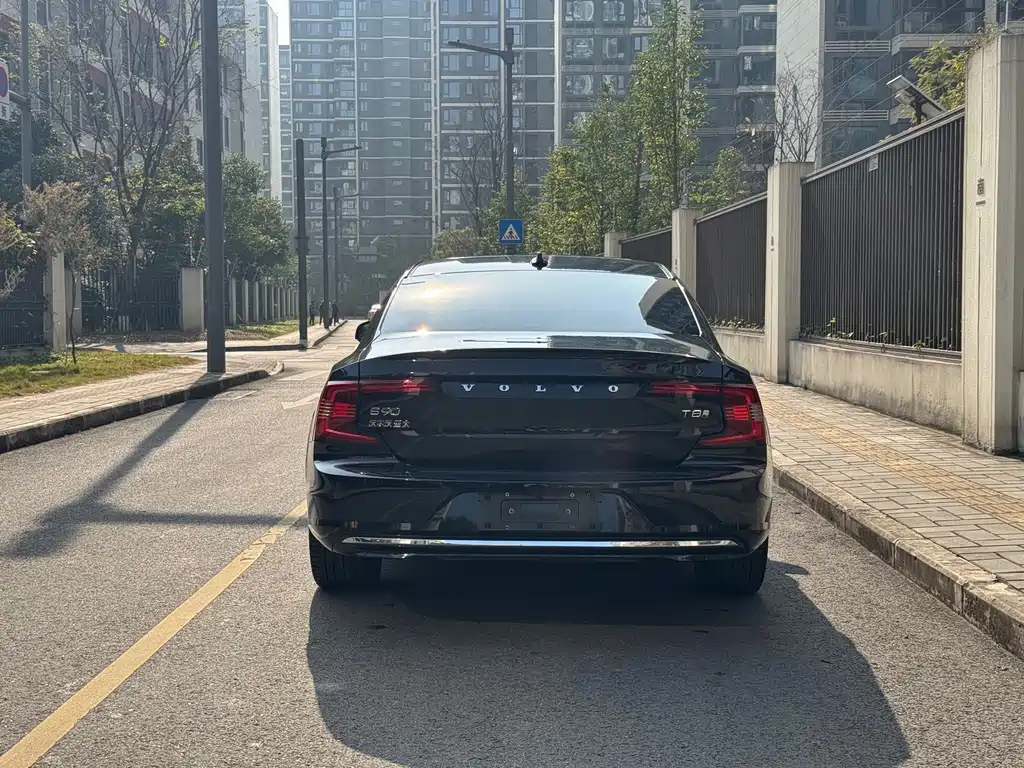 Volvo S90 2024