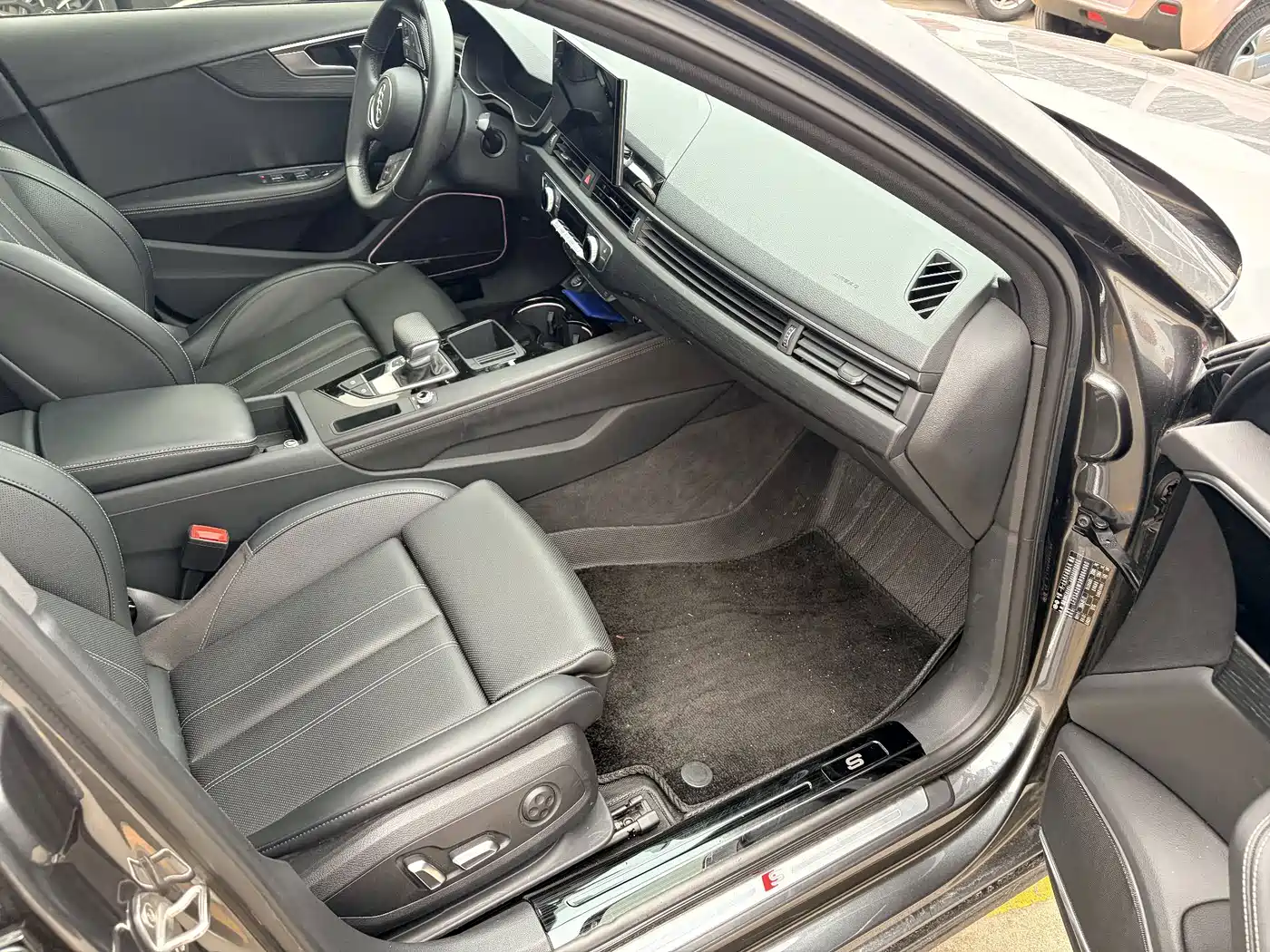 Audi A4 2024