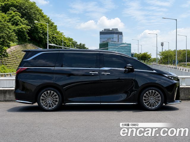 Lexus LM 2024