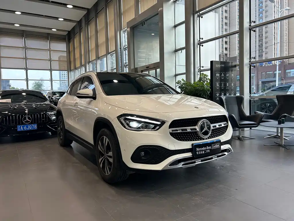 Mercedes-Benz GLA 2023