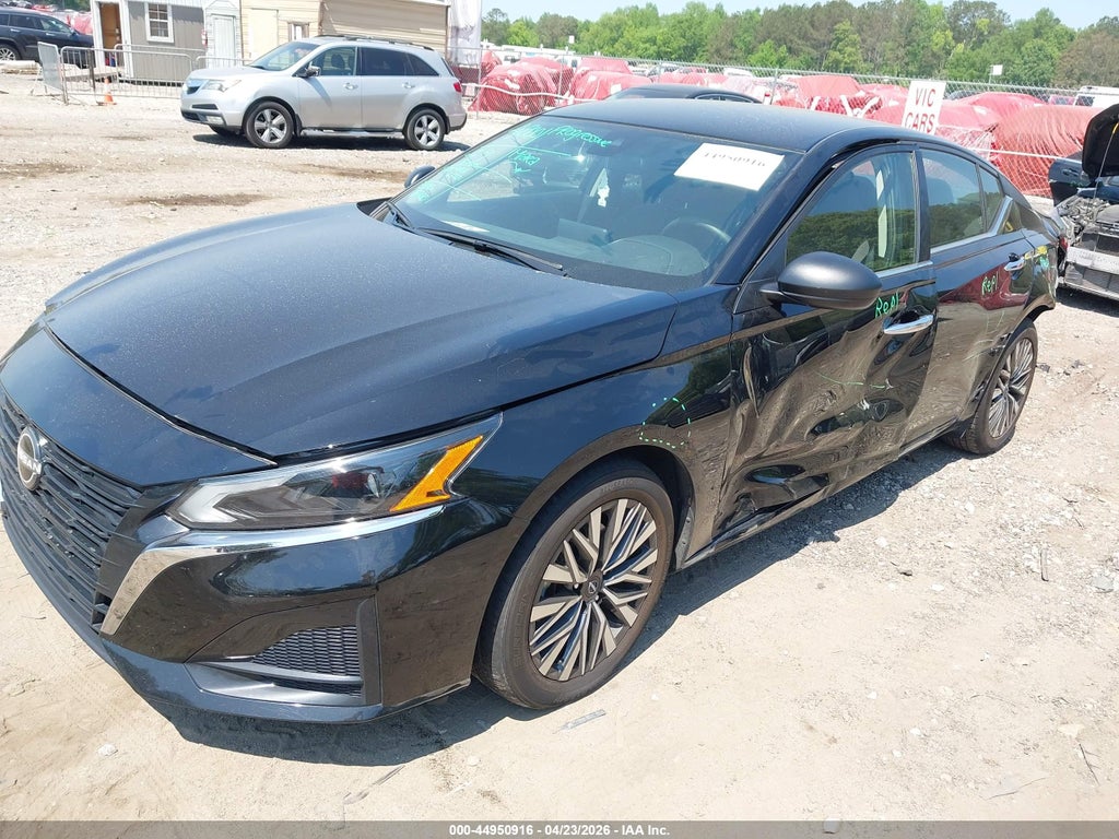 Nissan Altima 2024