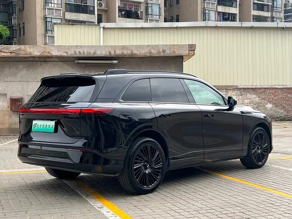Xpeng G9 2025