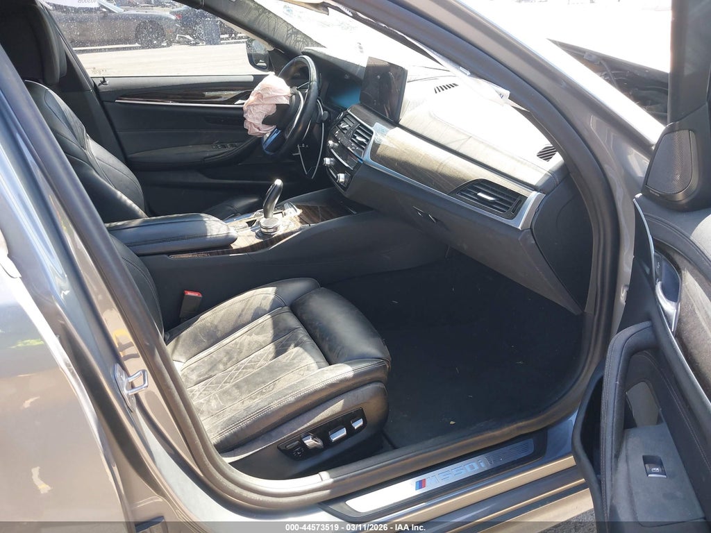 BMW M550 2023