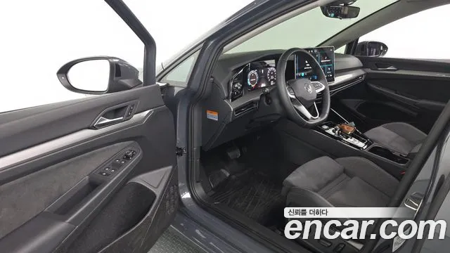 Volkswagen Golf 2025