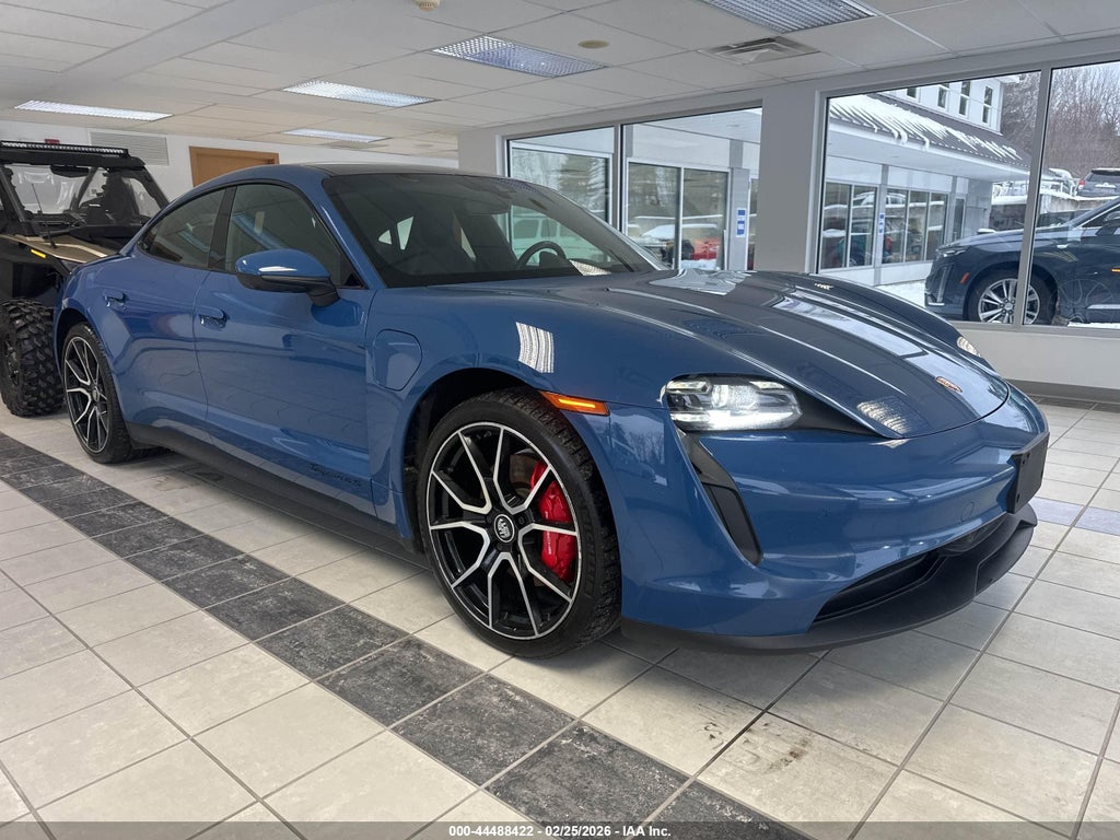 Porsche Taycan 2022