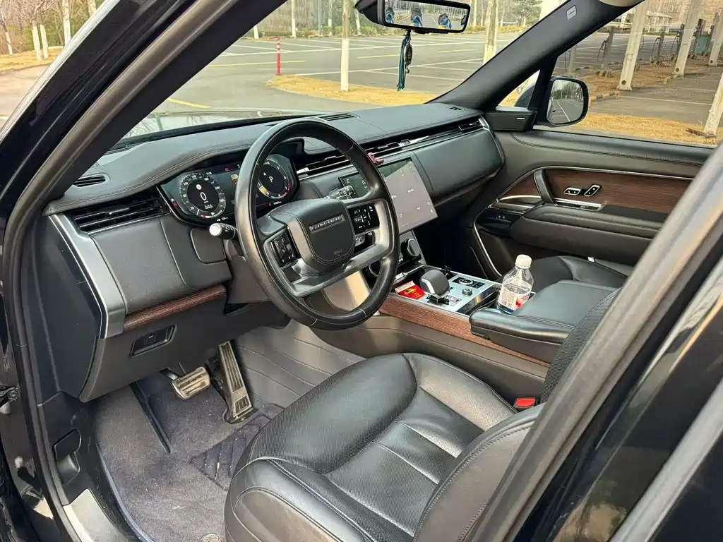 Land Rover Range Rover 2023