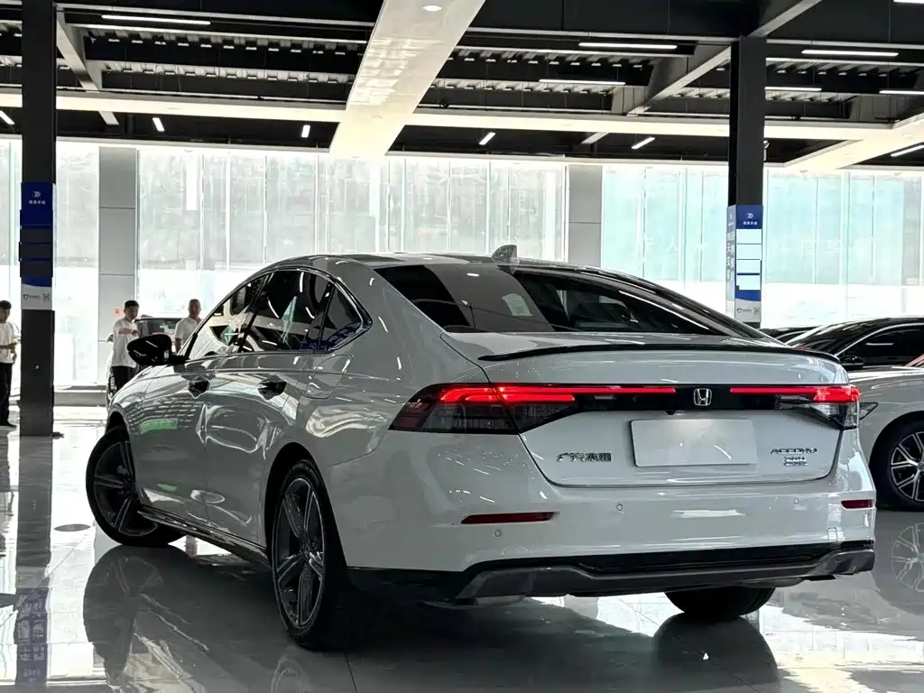 Honda Accord 2024