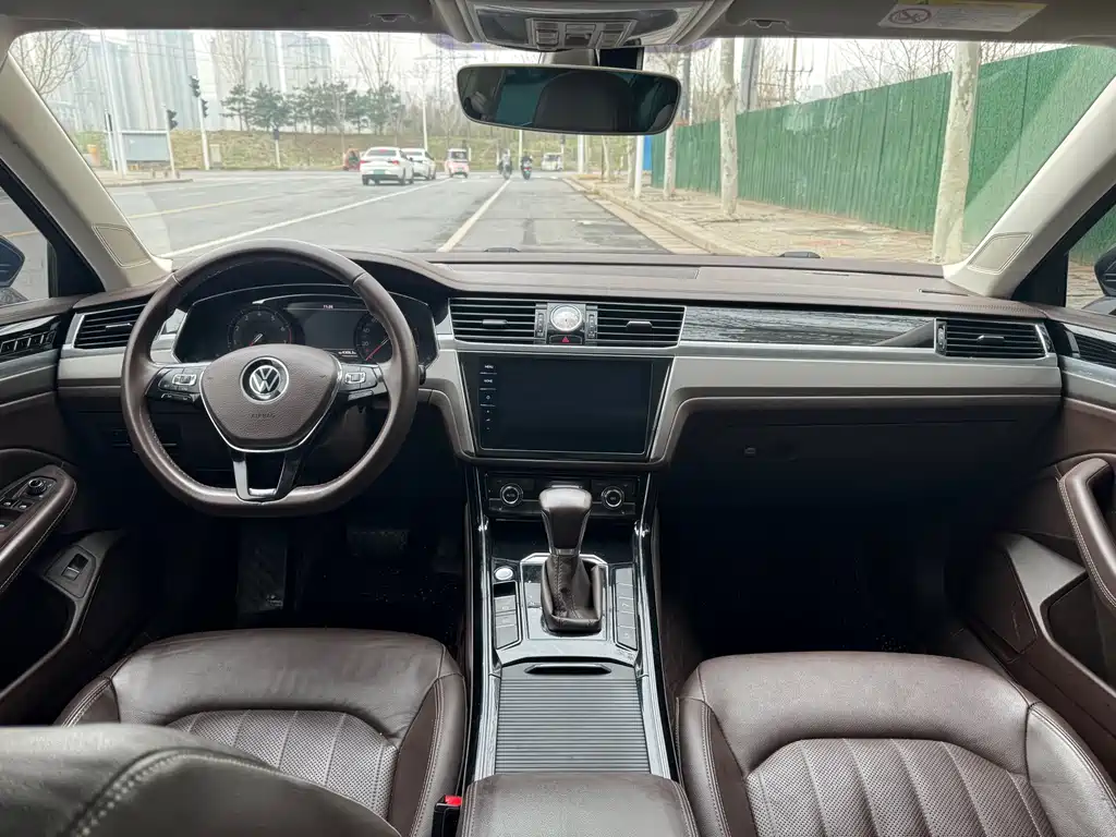 Volkswagen Phideon 2021