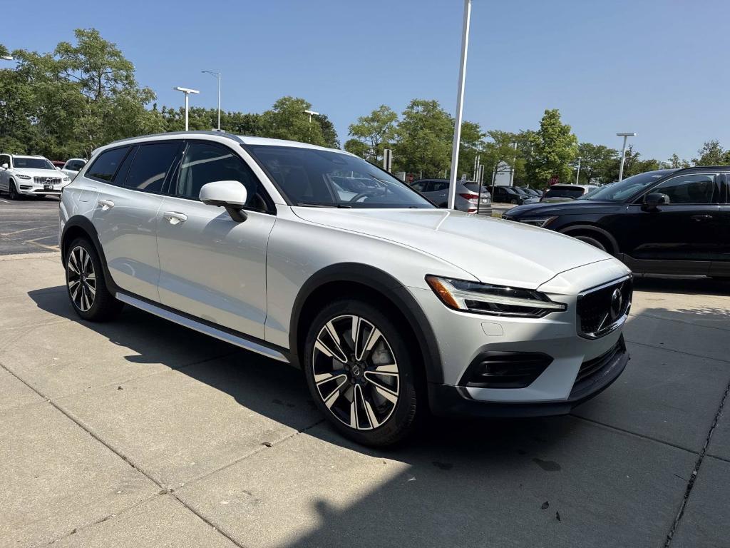 Volvo V60 Cross Country 2026