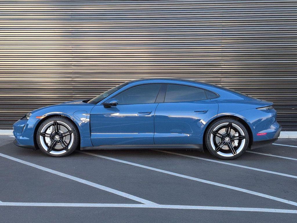 Porsche Taycan 2023