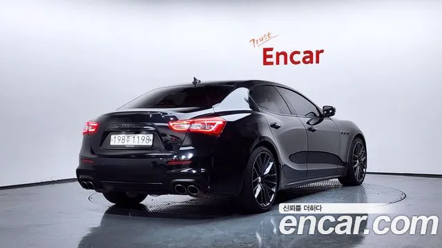 Maserati Ghibli 2020
