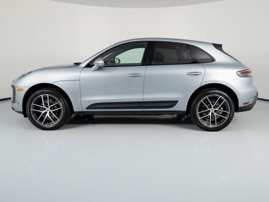 Porsche Macan 2025
