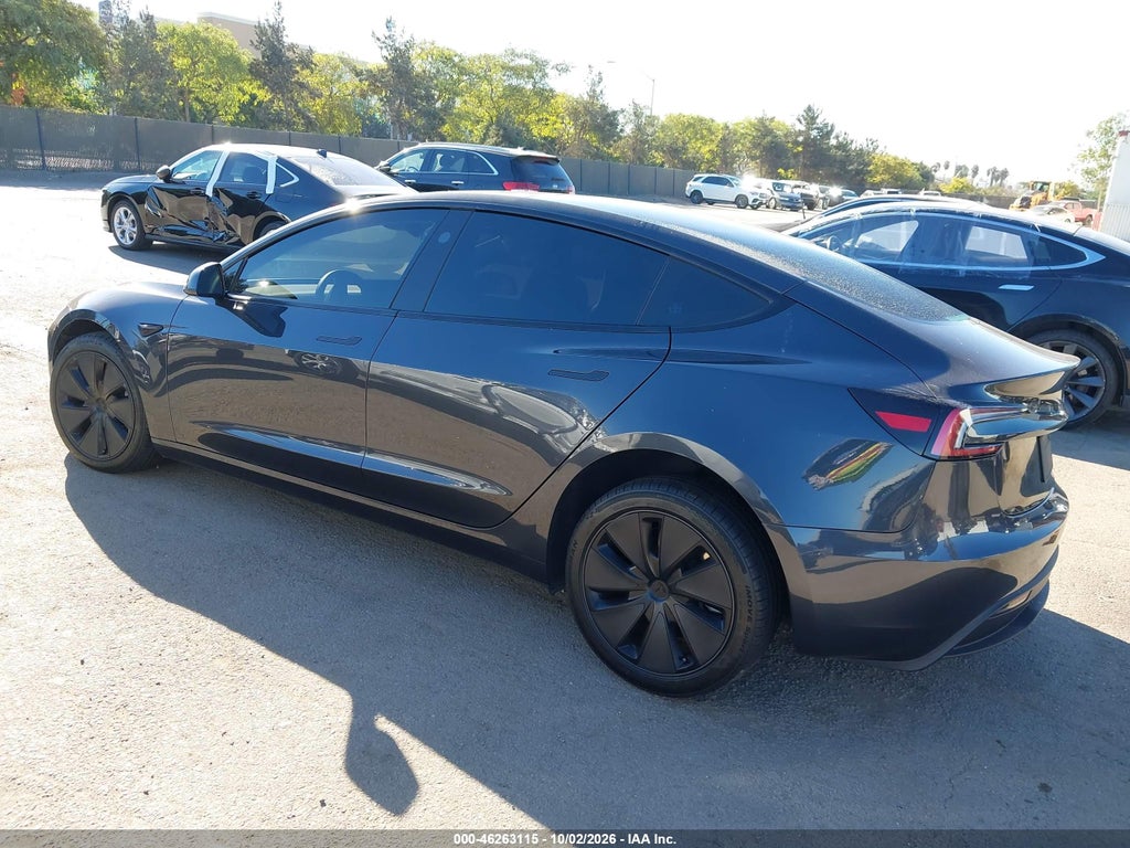 Tesla Model 3 2024