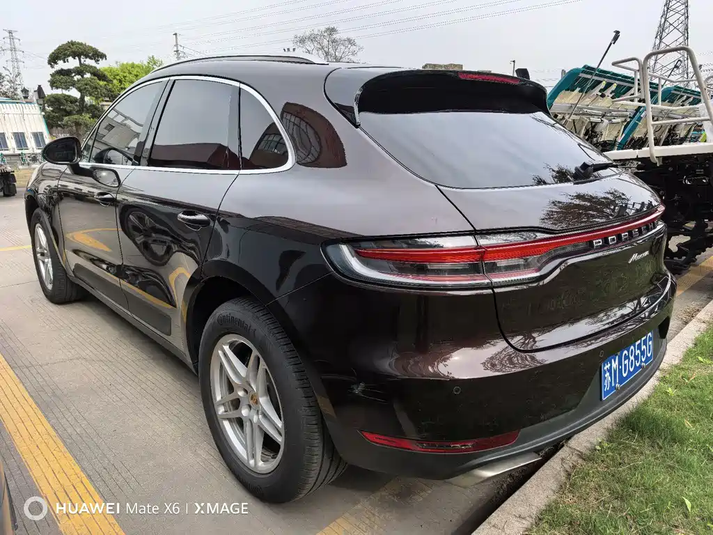 Porsche Macan 2021