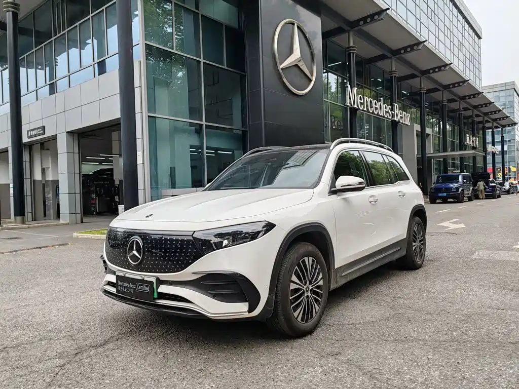 Mercedes-Benz EQB 2025