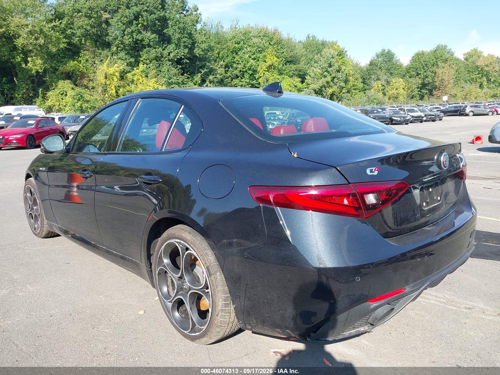 Alfa Romeo Giulia 2022
