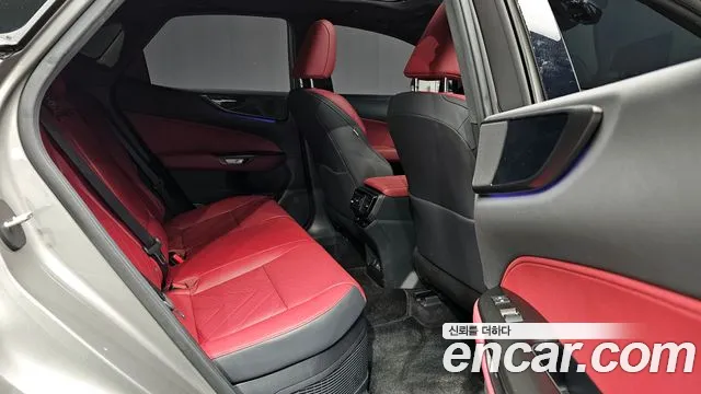 Lexus NX 2024