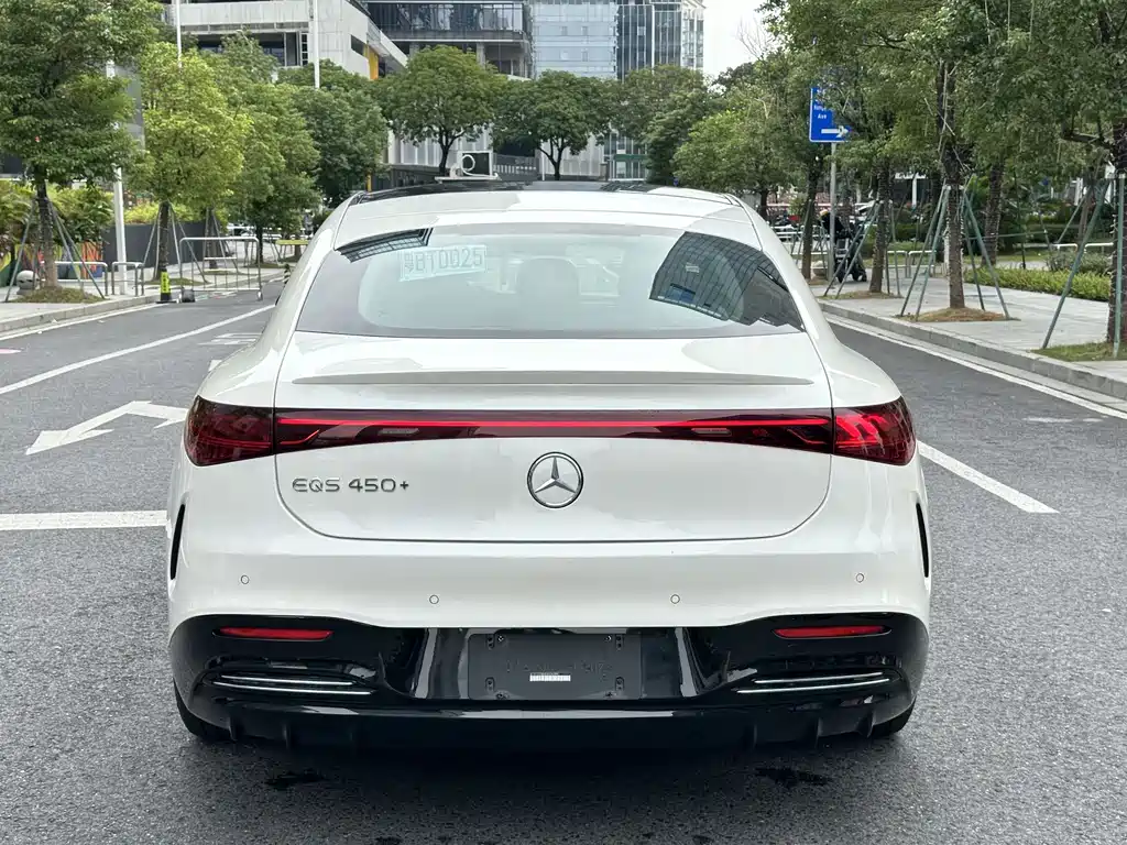 Mercedes-Benz EQS 2023