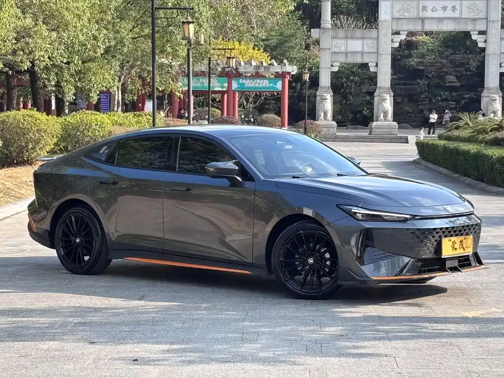 Changan UNI-V 2024