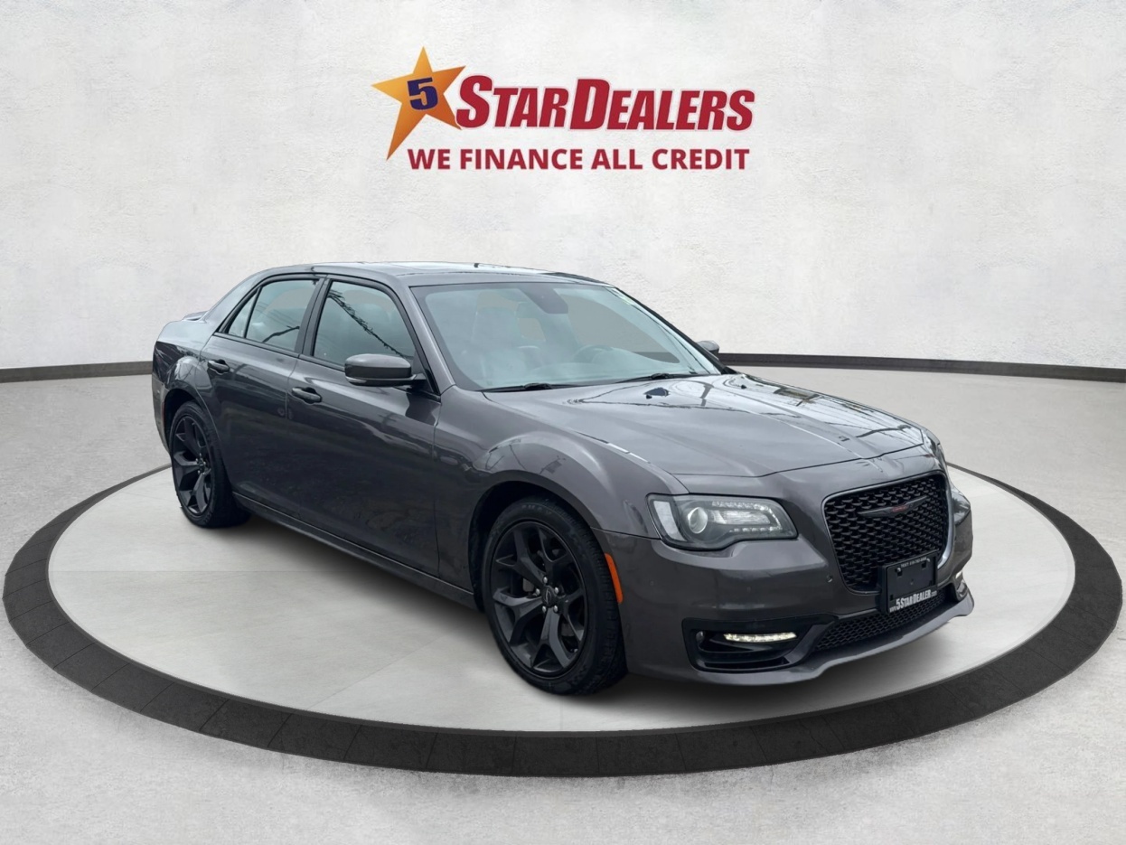 Chrysler 300 2022