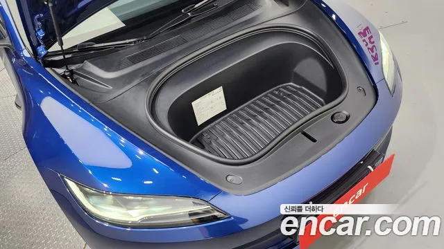 Tesla Model 3 2024