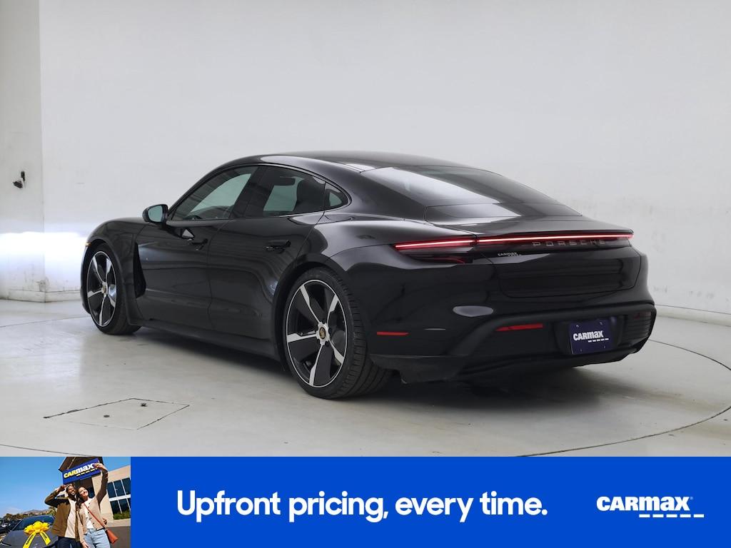 Porsche Taycan 2022