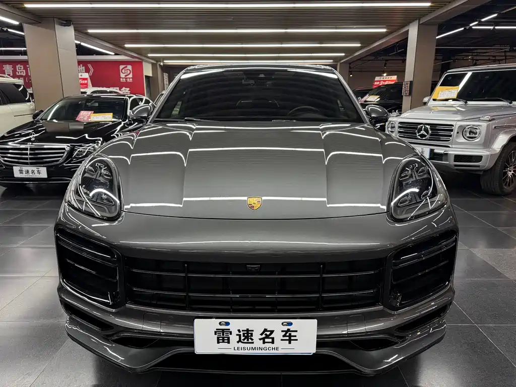 Porsche Cayenne 2022