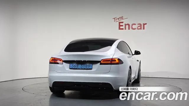 Tesla Model S 2023
