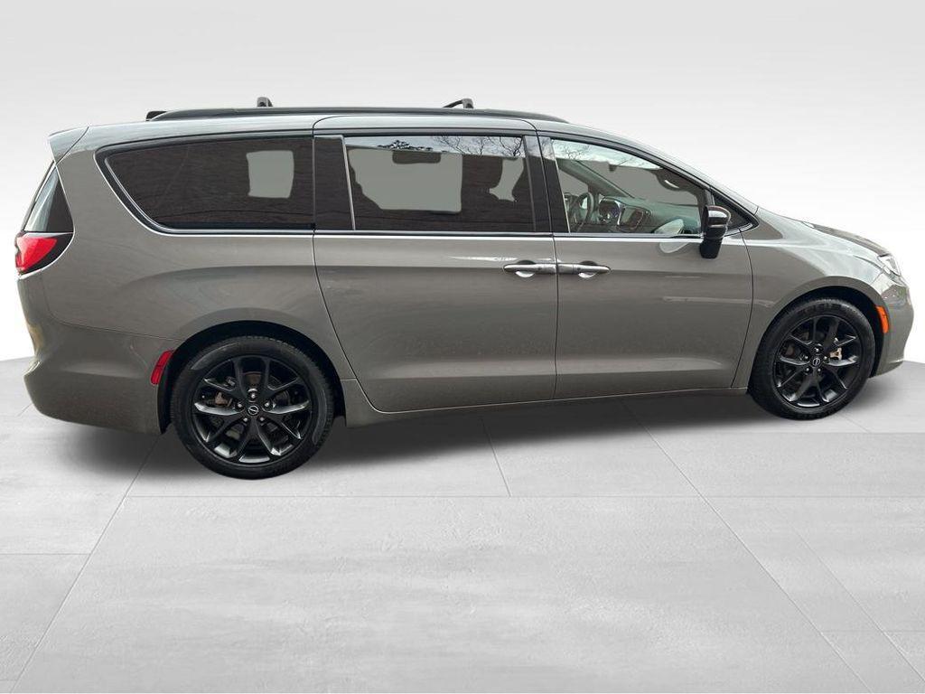 Chrysler Pacifica 2025