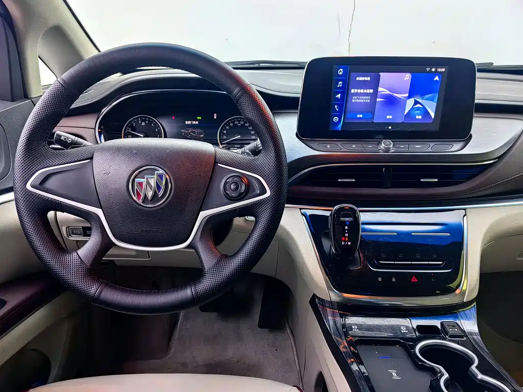 Buick GL8 2023