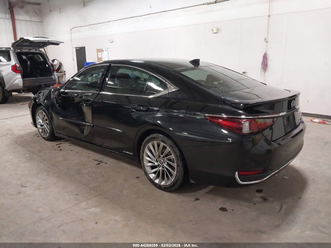 Lexus ES 2021