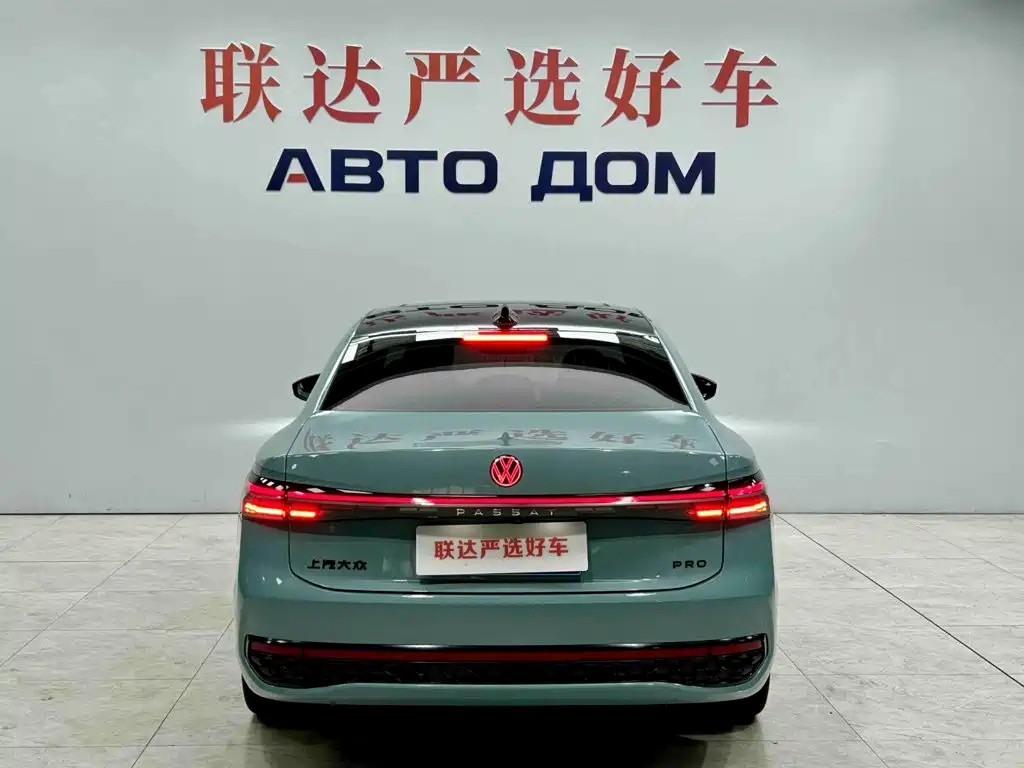 Volkswagen Passat 2024