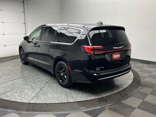 Chrysler Pacifica 2025
